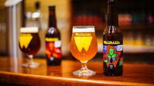 Độc đáo quán bar cho phép khách khỏa thân uống bia ở Úc